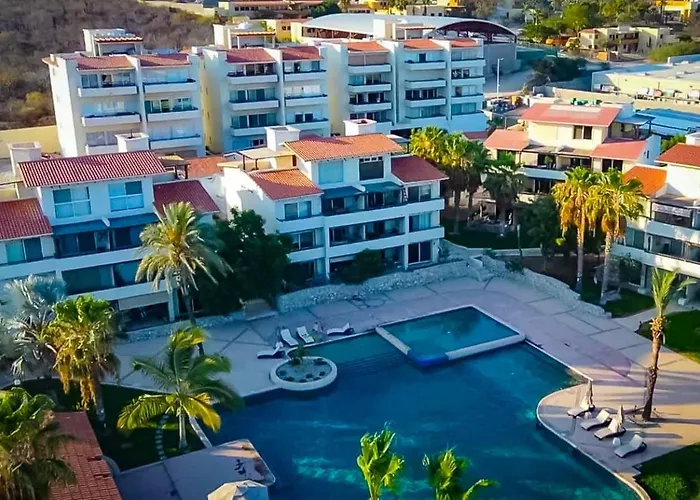 Apartment With Private Terrace, Pool & Gym Access